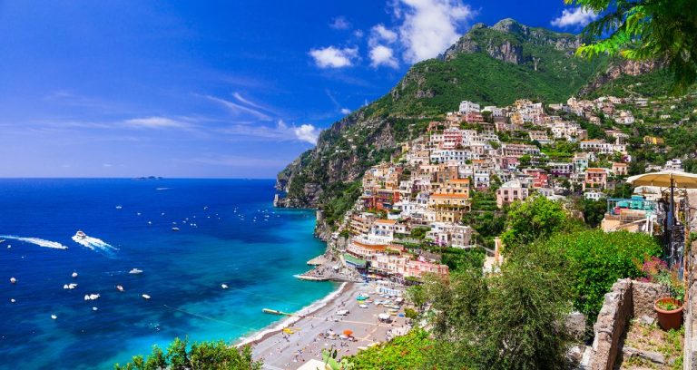 Exploring the Secret Beaches of Amalfi Coast